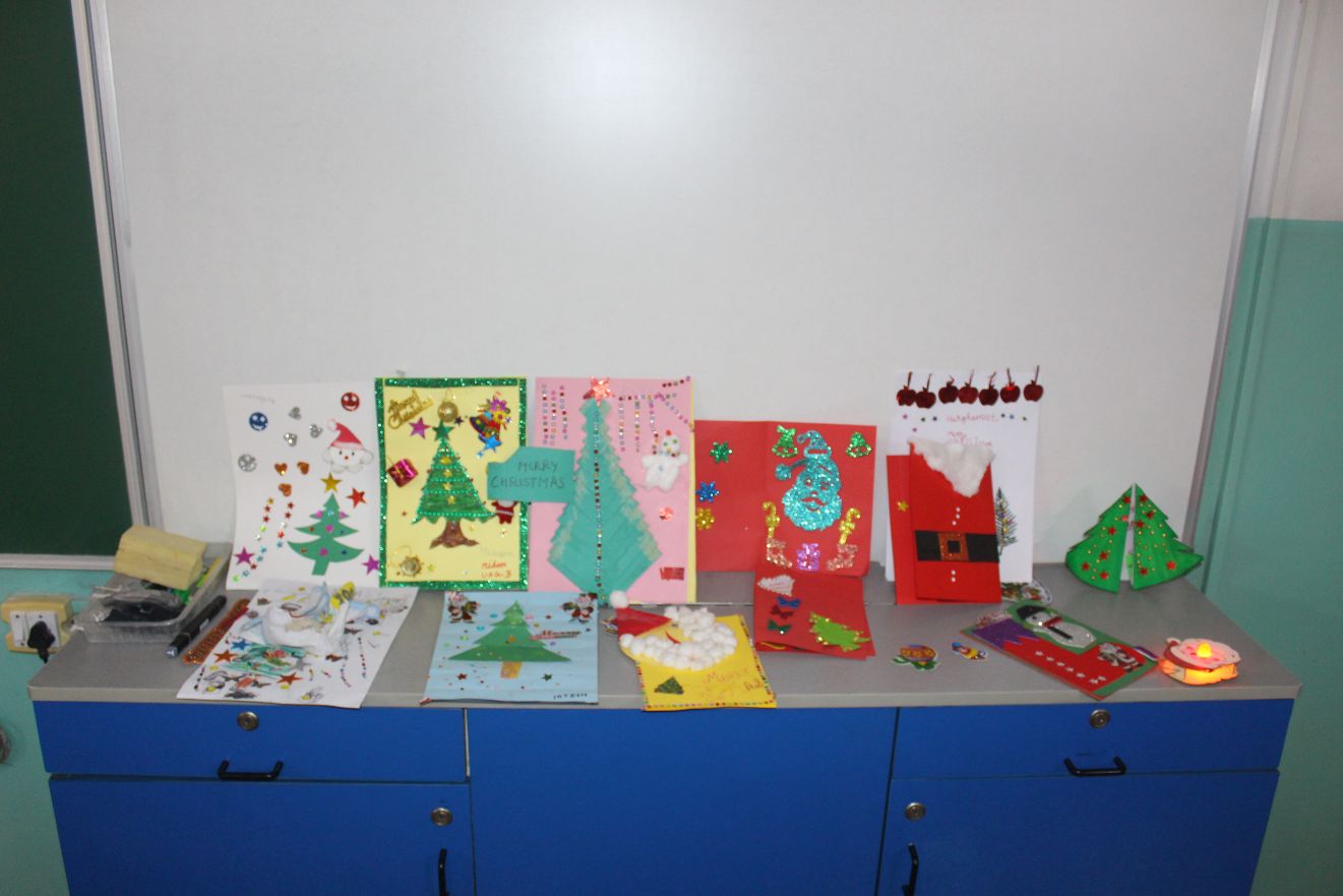 CHRISTMAS CARD MAKING COMPETITION(UKG)